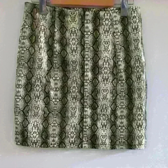 RAMISU | Women's Snake Print Faux Leather Slim High Waisted Mini  Skirt - Picture 7 of 8